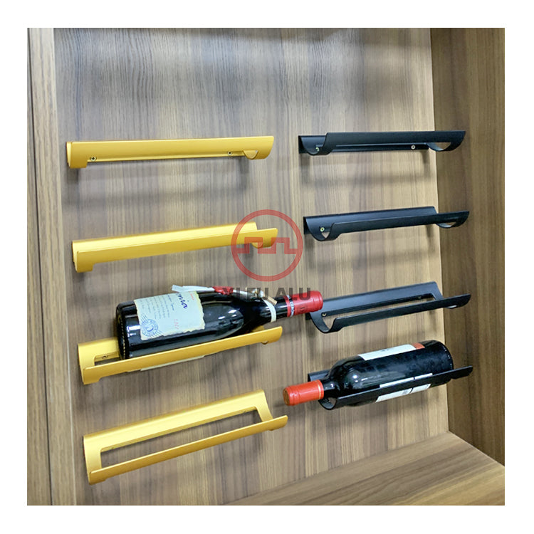 رف نبيذ معدني مثبت على الحائط، رف زجاجات مشروبات كحولية غير مرئي، رف عرض عائم